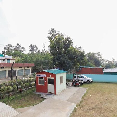 Hotel Chitrarth & Party Lawn Haldwāni Екстериор снимка